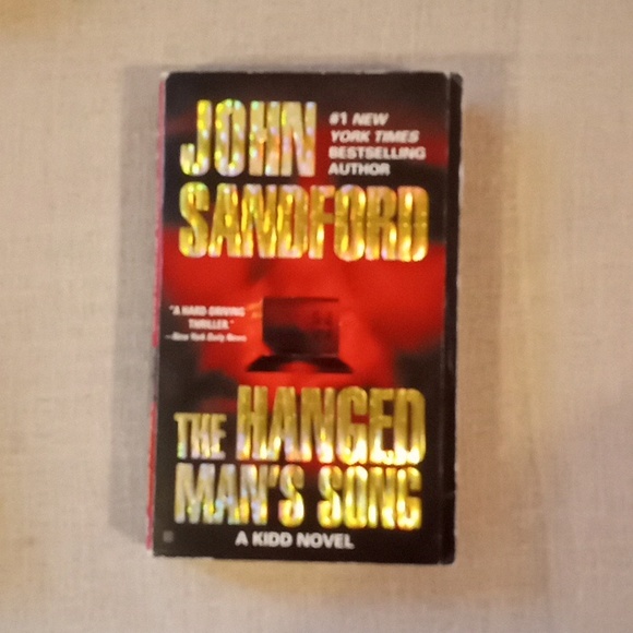 4 John Sandford paperbacks - Picture 5 of 6